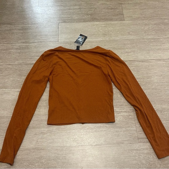 Forever 21 Rust Fitted Crop Button Down - Picture 2 of 6